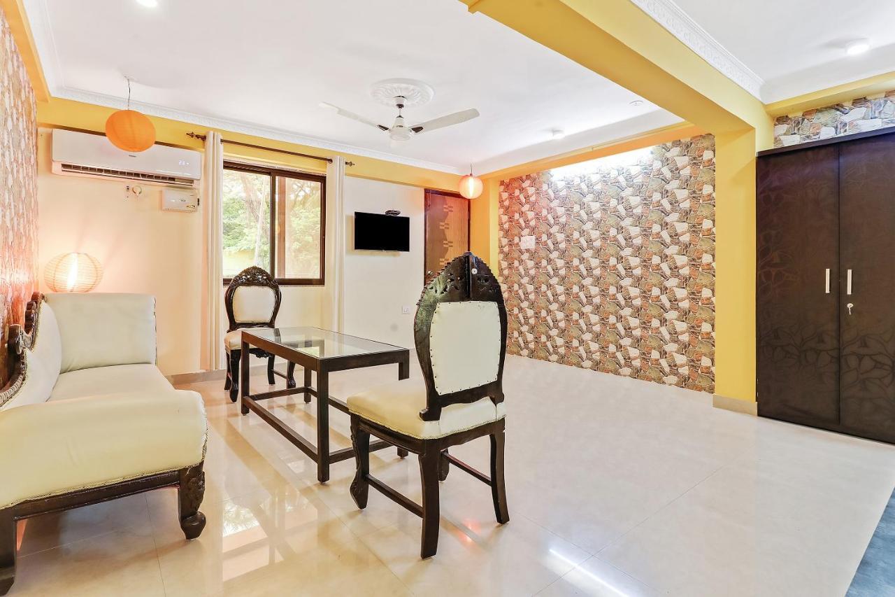 Oyo Beautiful Studio'S Near Immaculate Conception Church باناجي المظهر الخارجي الصورة
