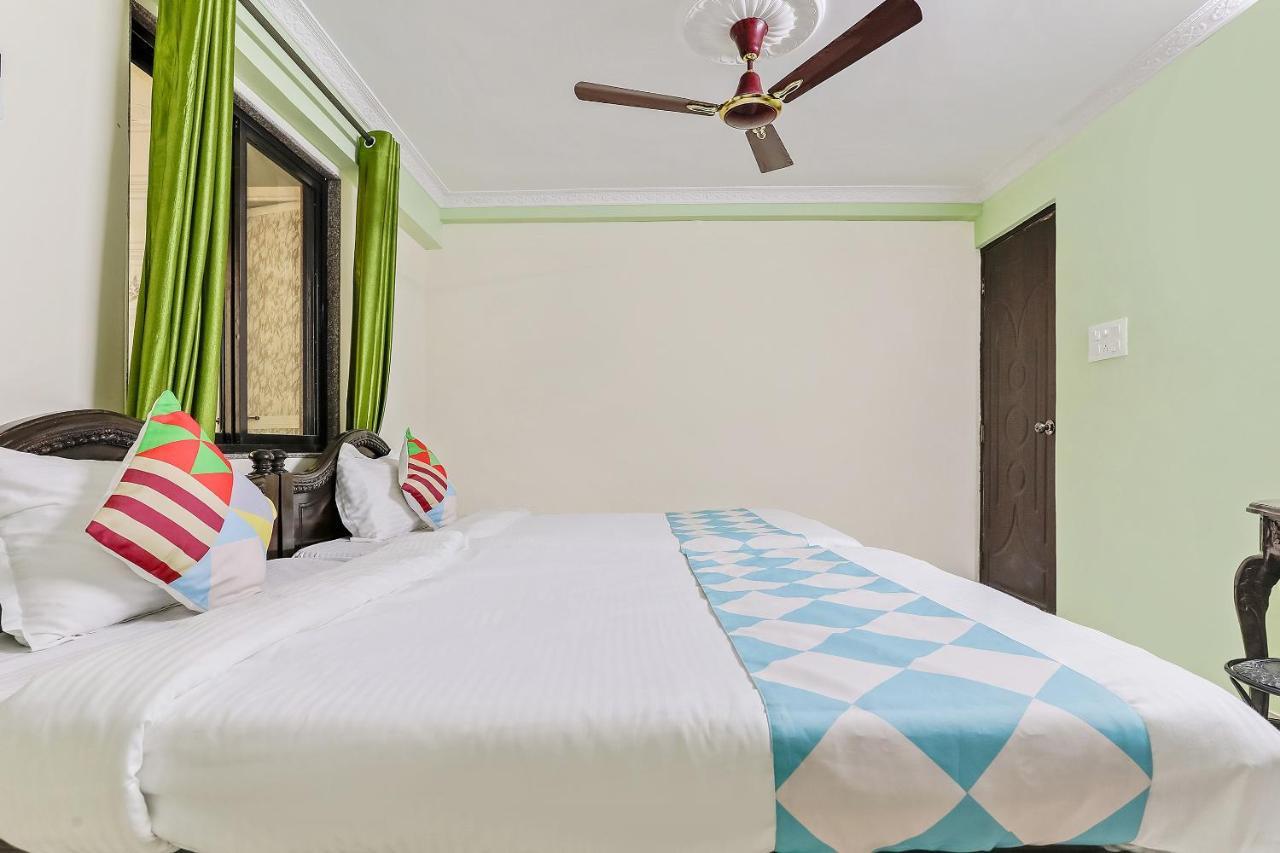 Oyo Beautiful Studio'S Near Immaculate Conception Church باناجي المظهر الخارجي الصورة