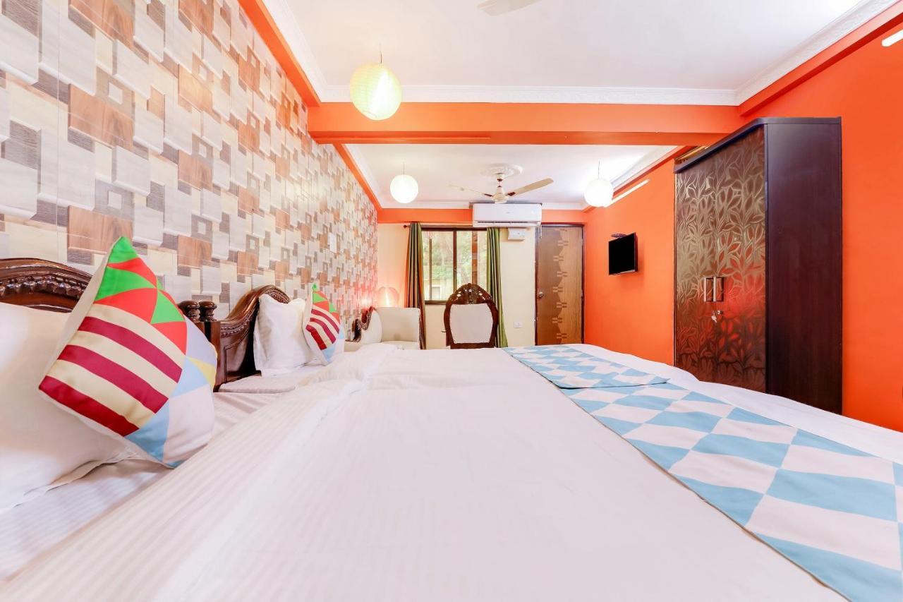 Oyo Beautiful Studio'S Near Immaculate Conception Church باناجي المظهر الخارجي الصورة