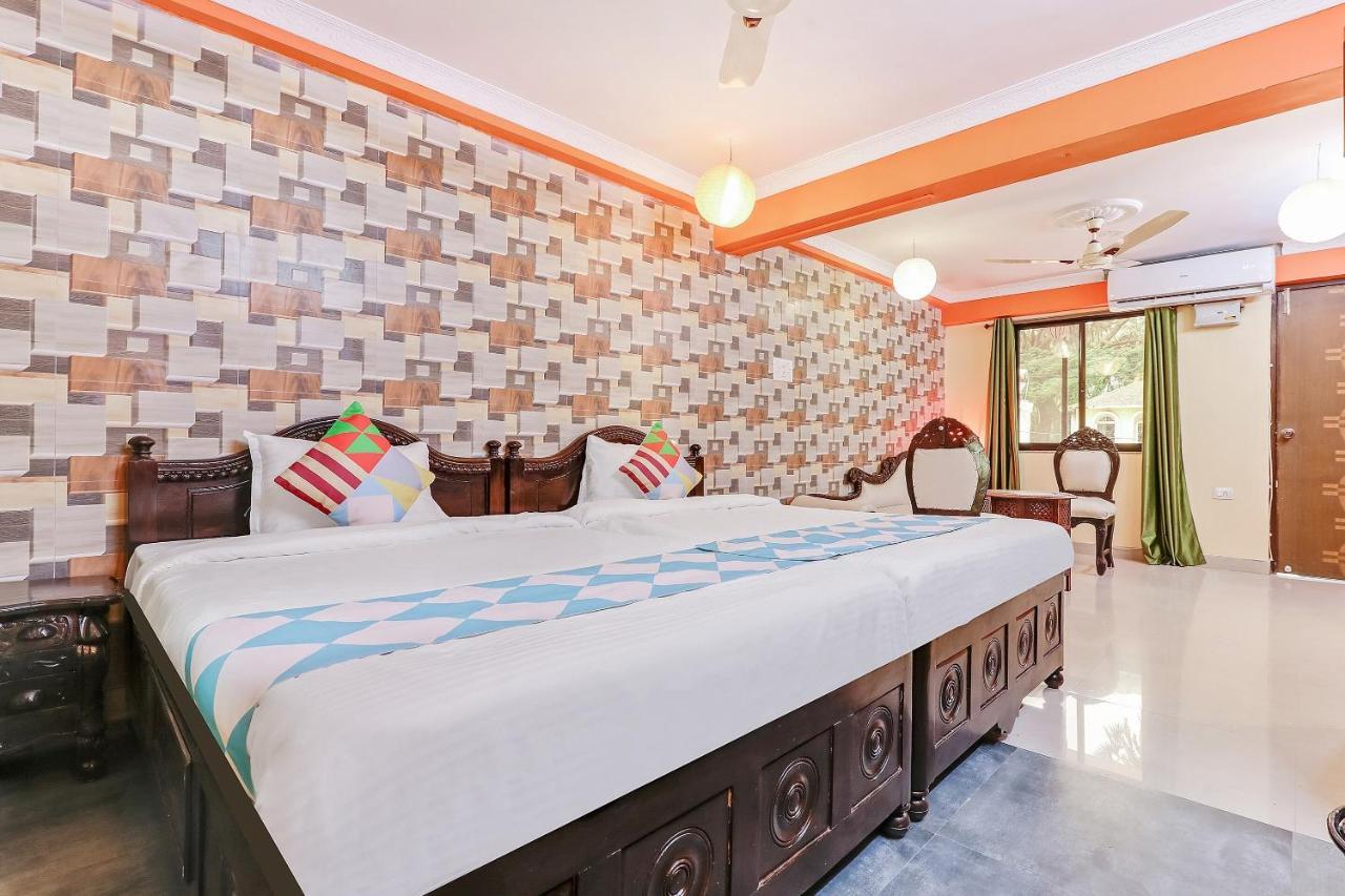 Oyo Beautiful Studio'S Near Immaculate Conception Church باناجي المظهر الخارجي الصورة